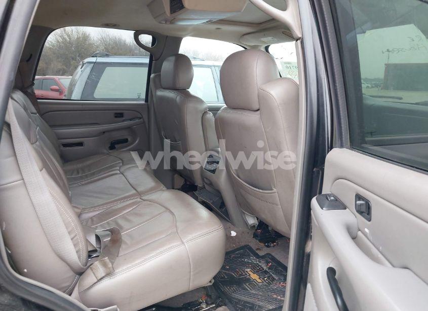 Photo 8 of 2006 Chevrolet Tahoe LT (VIN 1GNEK13Z66R163831)