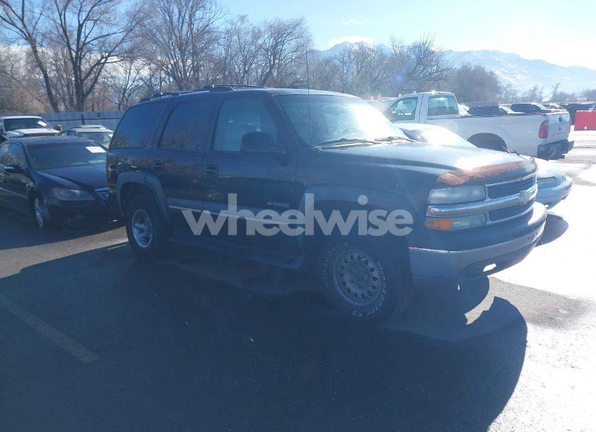 2002 Chevrolet Tahoe LT (VIN 1GNEK13Z72R137488) main photo