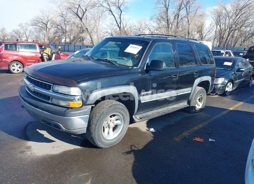 Photo 2 of 2002 Chevrolet Tahoe LT (VIN 1GNEK13Z72R137488)