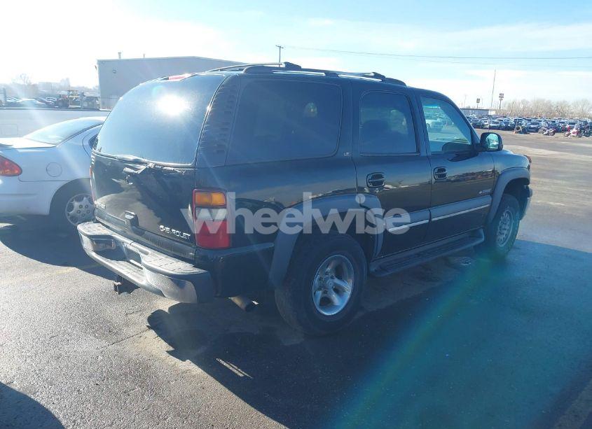 Photo 4 of 2002 Chevrolet Tahoe LT (VIN 1GNEK13Z72R137488)