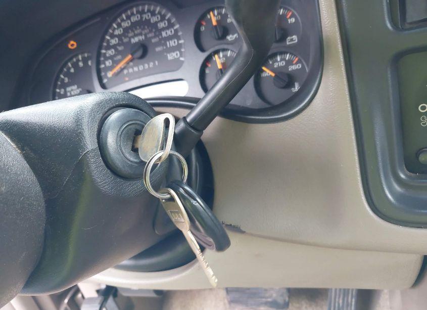 Photo 11 of 2003 Chevrolet Tahoe LS (VIN 1GNEK13Z73J120920)