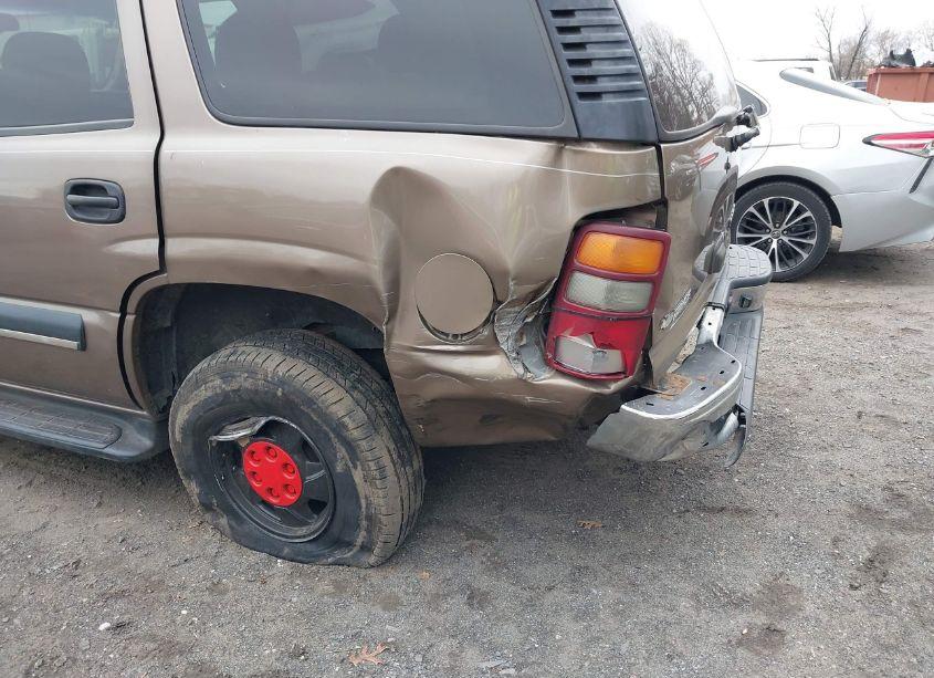 Photo 6 of 2003 Chevrolet Tahoe LS (VIN 1GNEK13Z73J120920)