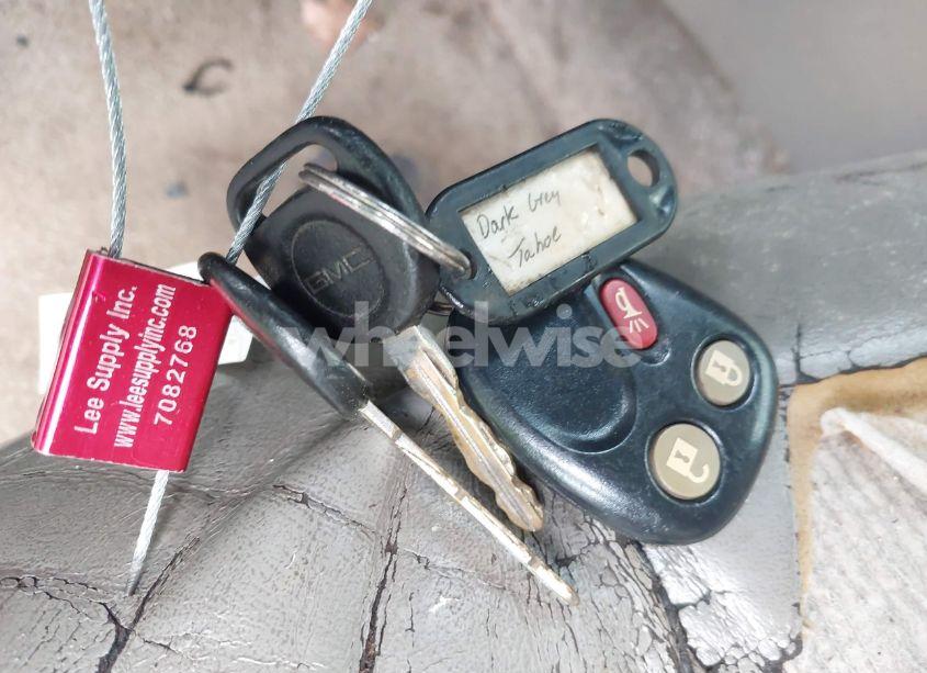 Photo 11 of 2003 Chevrolet Tahoe LT (VIN 1GNEK13Z73J126524)