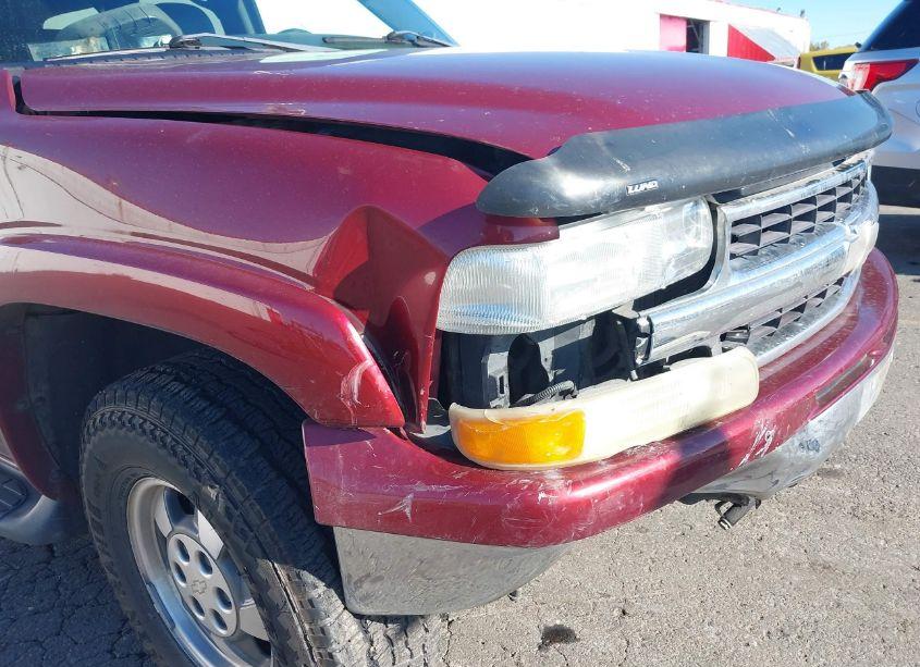 Photo 6 of 2003 Chevrolet Tahoe LT (VIN 1GNEK13Z73J180809)