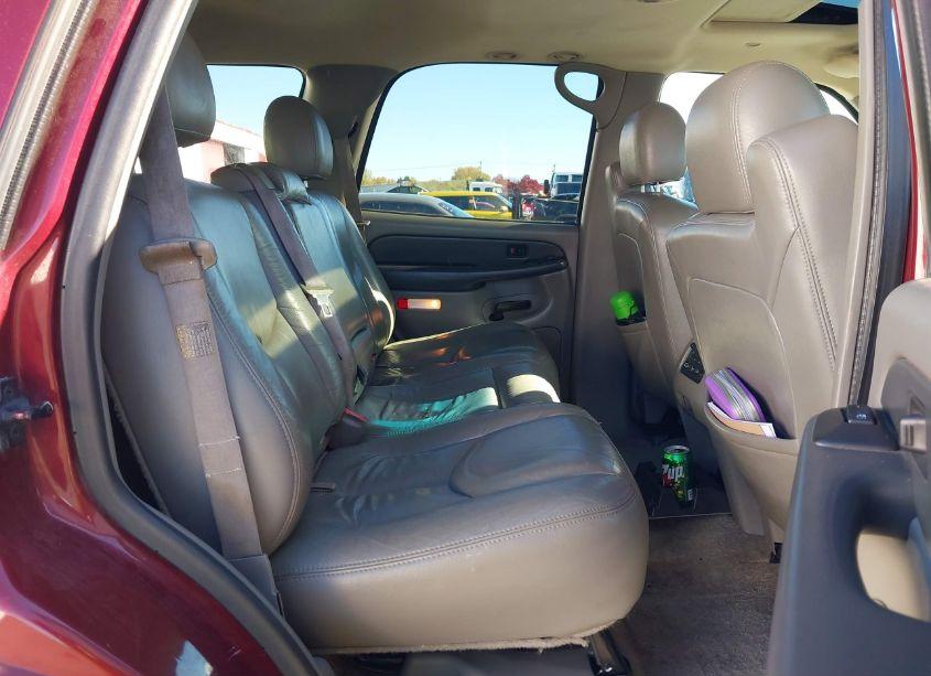 Photo 8 of 2003 Chevrolet Tahoe LT (VIN 1GNEK13Z73J180809)