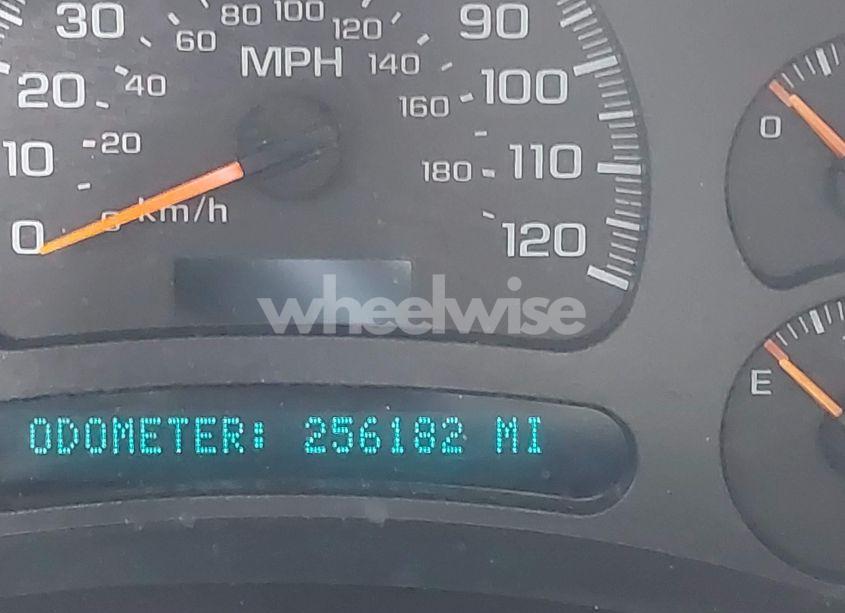 Photo 14 of 2003 Chevrolet Tahoe LT (VIN 1GNEK13Z73J229314)