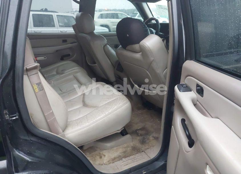 Photo 8 of 2003 Chevrolet Tahoe Z71 (VIN 1GNEK13Z73R176597)