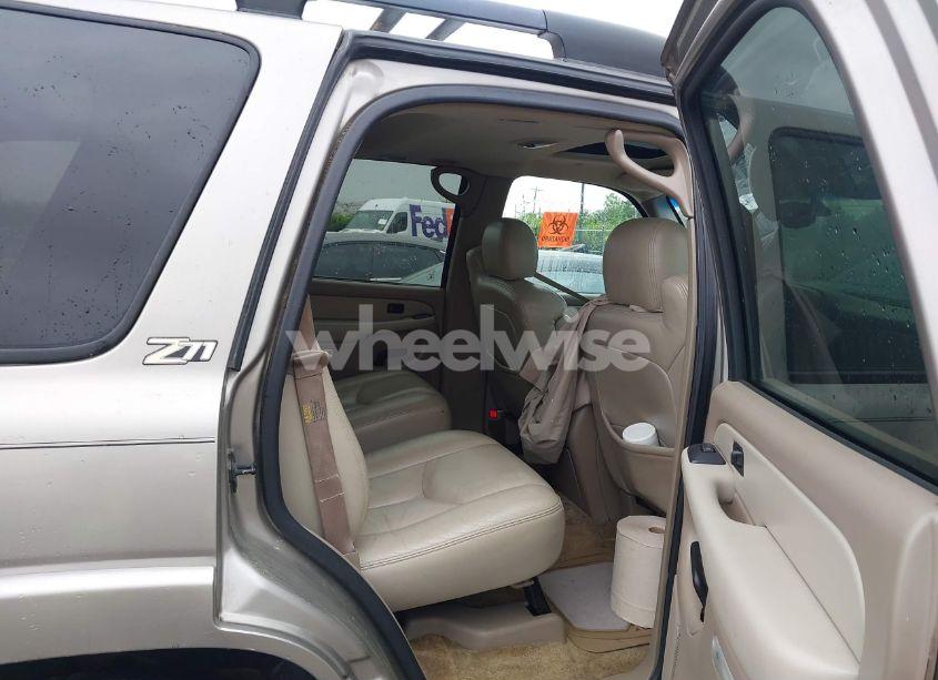 Photo 8 of 2003 Chevrolet Tahoe Z71 (VIN 1GNEK13Z73R274335)