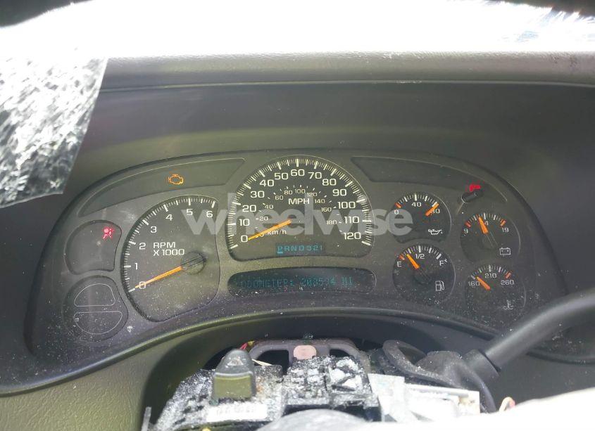 Photo 7 of 2003 Chevrolet Tahoe LT (VIN 1GNEK13Z73R303316)