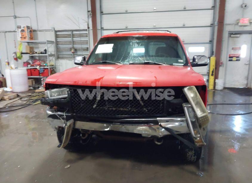 Photo 13 of 2002 Chevrolet Tahoe SPECIAL SERVICES (VIN 1GNEK13Z82J208454)