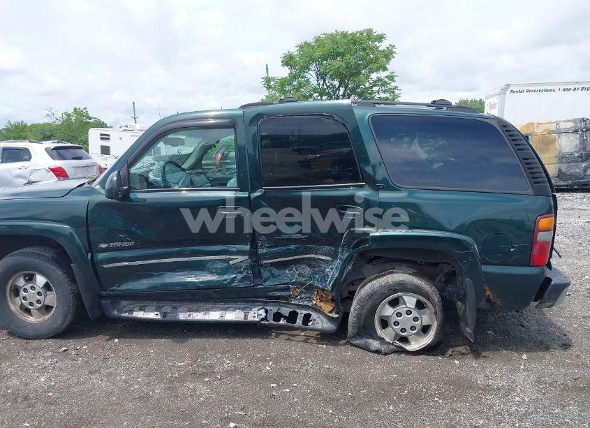 Photo 6 of 2002 Chevrolet Tahoe LT (VIN 1GNEK13Z82J242927)