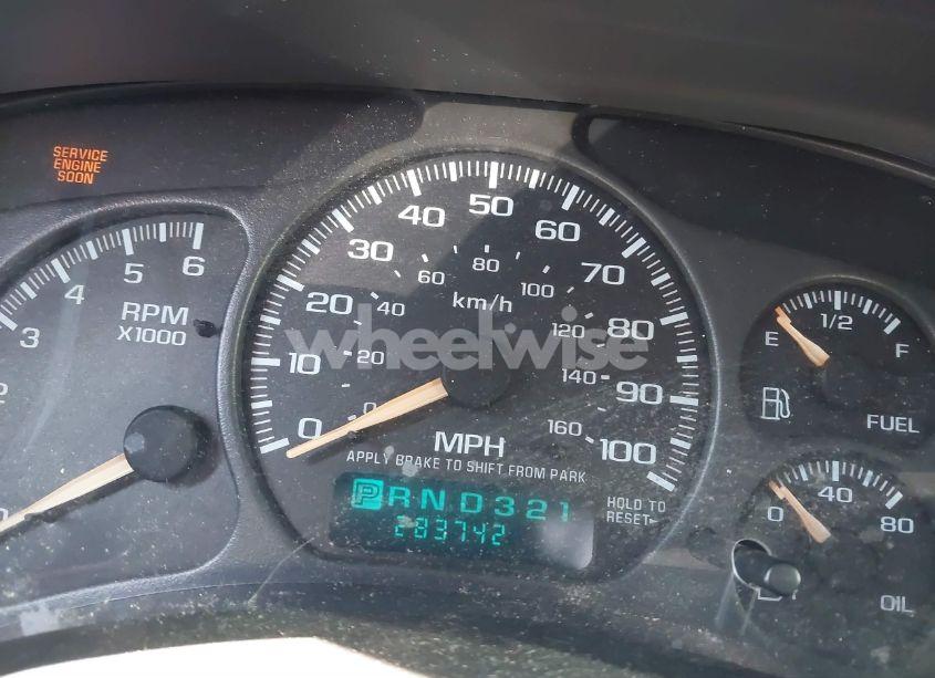 Photo 16 of 2002 Chevrolet Tahoe LT (VIN 1GNEK13Z82R295659)
