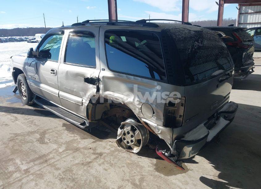 Photo 3 of 2002 Chevrolet Tahoe LT (VIN 1GNEK13Z82R295659)