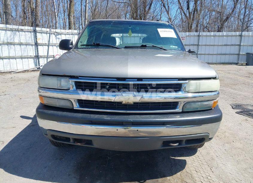 Photo 12 of 2003 Chevrolet Tahoe LS (VIN 1GNEK13Z83J107450)