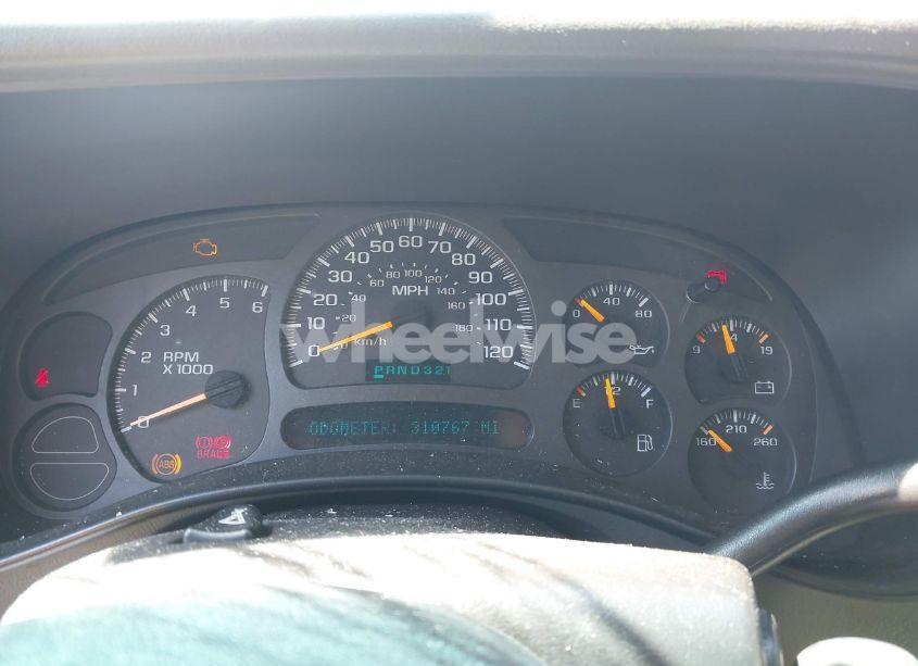 Photo 7 of 2003 Chevrolet Tahoe LS (VIN 1GNEK13Z83J107450)