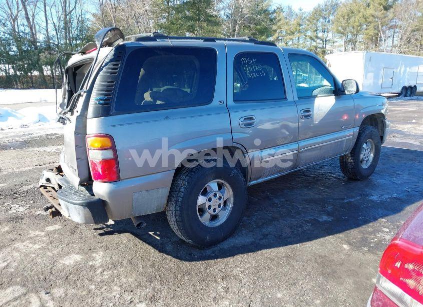 Photo 4 of 2003 Chevrolet Tahoe LT (VIN 1GNEK13Z83J213039)