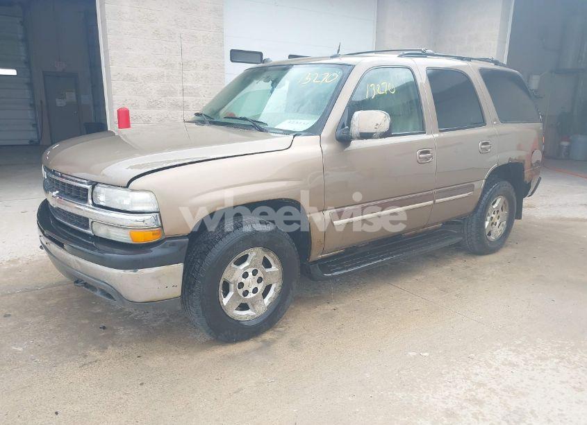 Photo 2 of 2004 Chevrolet Tahoe LT (VIN 1GNEK13Z84J240257)