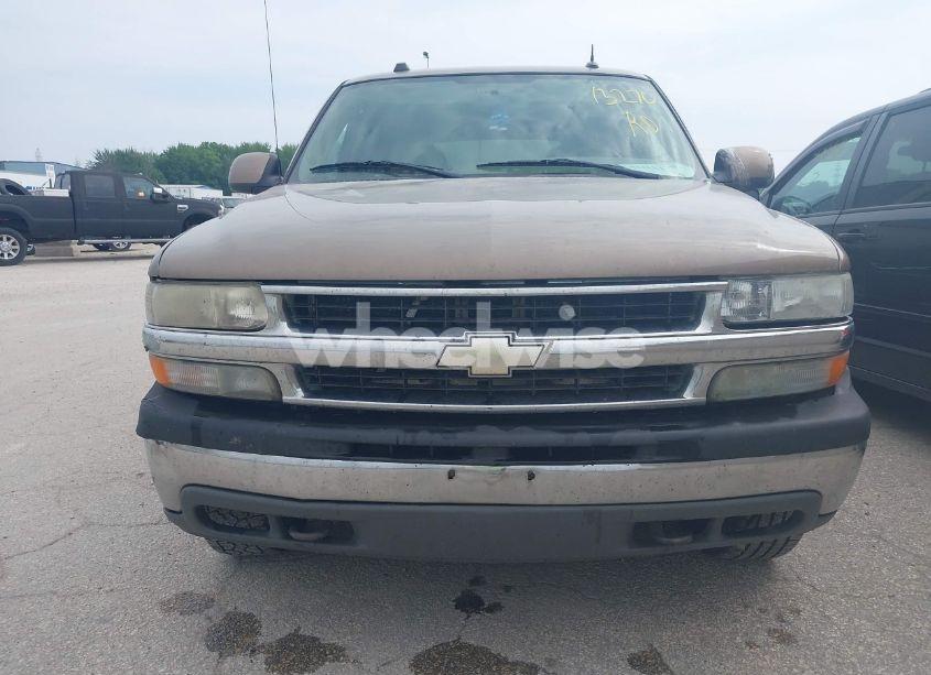 Photo 6 of 2004 Chevrolet Tahoe LT (VIN 1GNEK13Z84J240257)