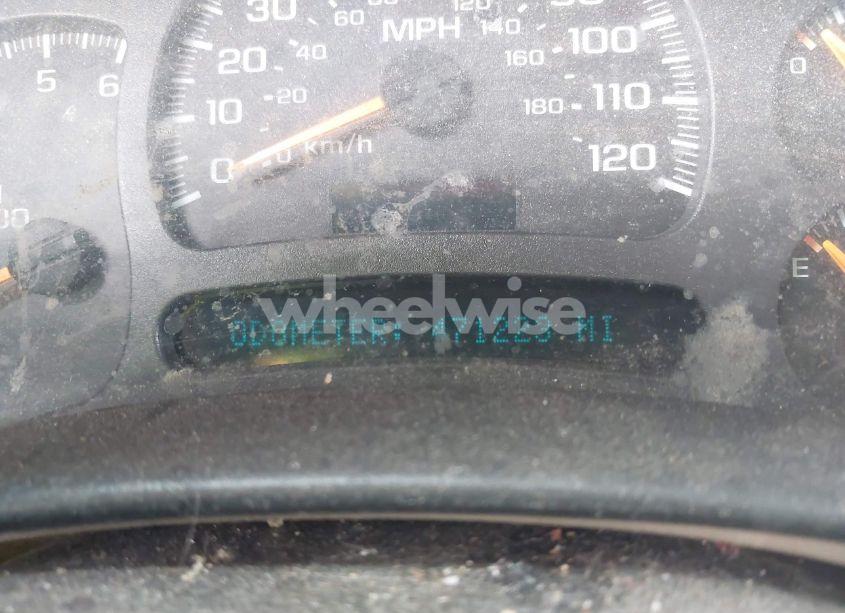 Photo 7 of 2004 Chevrolet Tahoe LT (VIN 1GNEK13Z84J240257)