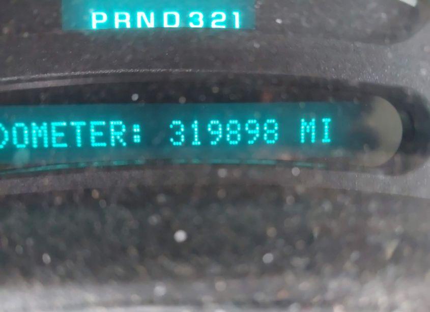 Photo 7 of 2004 Chevrolet Tahoe LT (VIN 1GNEK13Z84J245068)