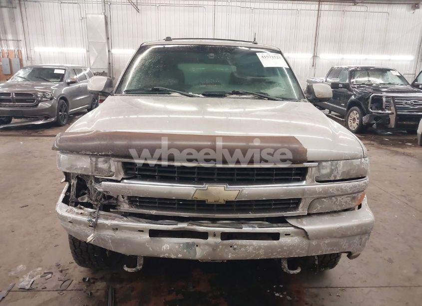 Photo 13 of 2004 Chevrolet Tahoe LT (VIN 1GNEK13Z84J252182)