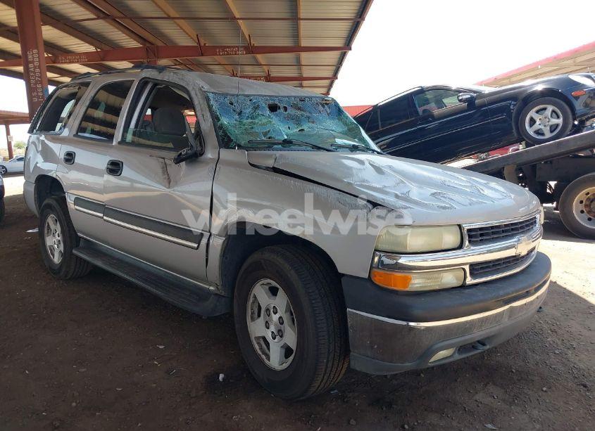 2004 Chevrolet Tahoe LS (VIN 1GNEK13Z84R267119) main photo