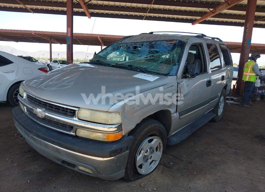 Photo 2 of 2004 Chevrolet Tahoe LS (VIN 1GNEK13Z84R267119)