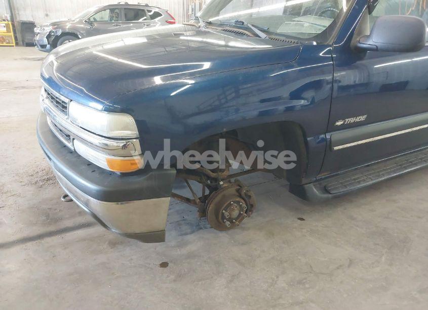 Photo 6 of 2002 Chevrolet Tahoe LT (VIN 1GNEK13Z92J160981)