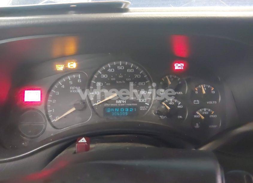 Photo 7 of 2002 Chevrolet Tahoe LT (VIN 1GNEK13Z92J160981)