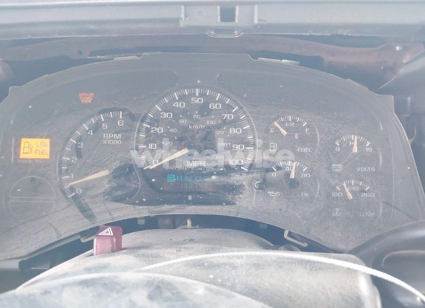 Photo 7 of 2002 Chevrolet Tahoe LT (VIN 1GNEK13Z92J289724)