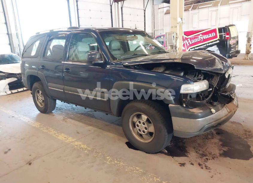 2002 Chevrolet Tahoe LT (VIN 1GNEK13Z92R138450) main photo