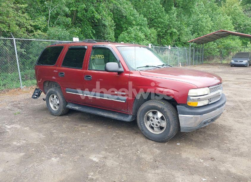 2002 Chevrolet Tahoe LS (VIN 1GNEK13Z92R321721) main photo