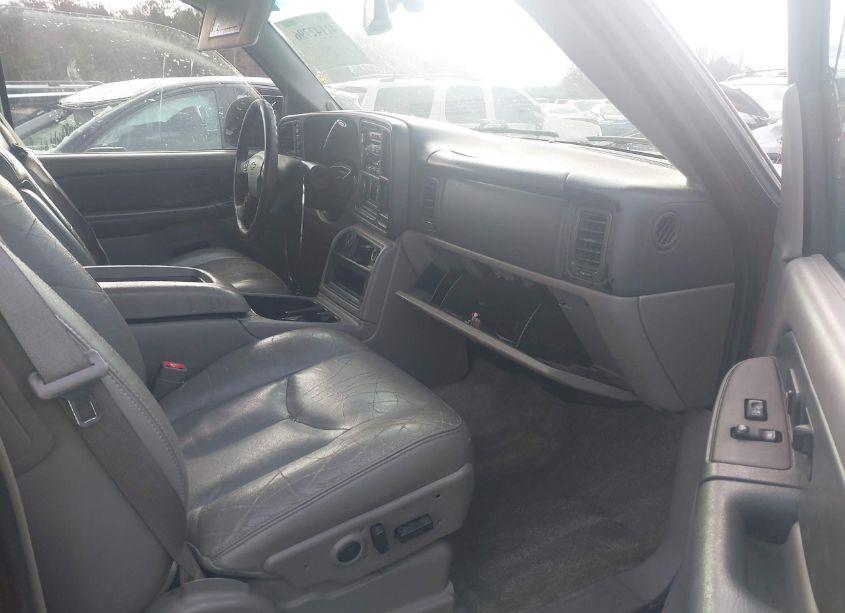 Photo 5 of 2003 Chevrolet Tahoe LT (VIN 1GNEK13Z93J100913)