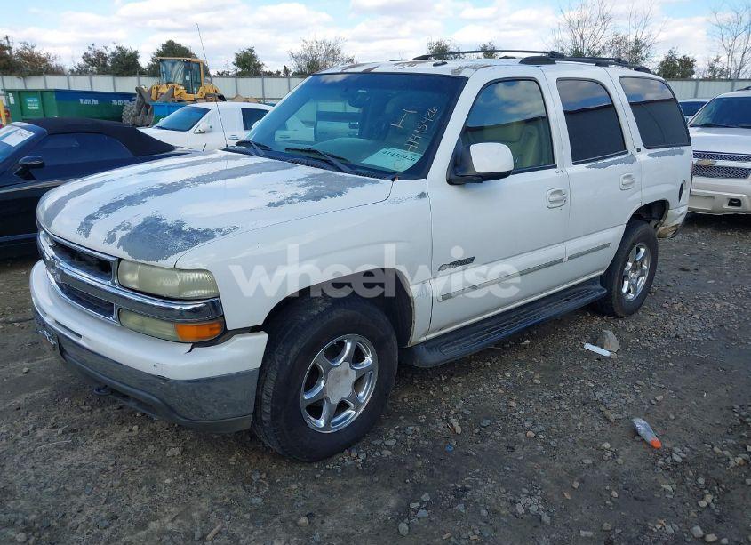 Photo 2 of 2003 Chevrolet Tahoe LT (VIN 1GNEK13Z93J197336)