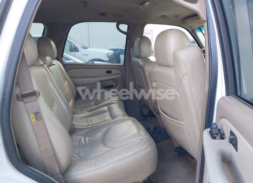 Photo 8 of 2003 Chevrolet Tahoe LT (VIN 1GNEK13Z93J197336)