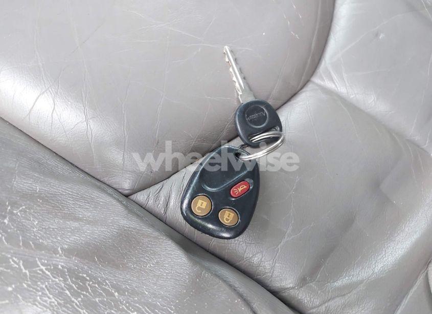 Photo 11 of 2004 Chevrolet Tahoe LS (VIN 1GNEK13Z94J103232)