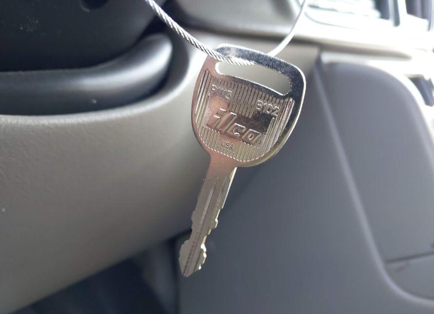 Photo 11 of 2004 Chevrolet Tahoe LT (VIN 1GNEK13Z94R129802)
