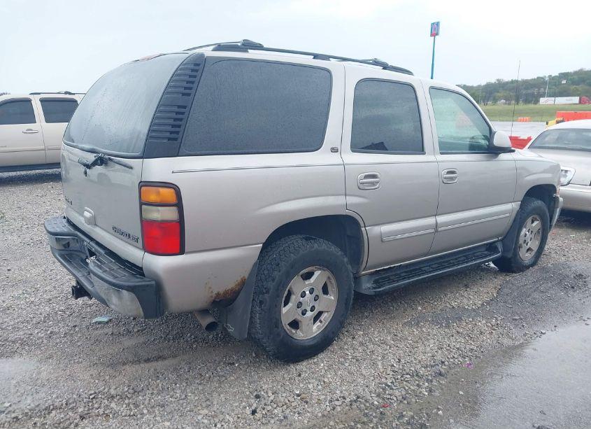 Photo 4 of 2004 Chevrolet Tahoe LT (VIN 1GNEK13Z94R129802)