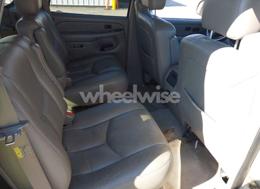 Photo 8 of 2004 Chevrolet Tahoe Z71 (VIN 1GNEK13Z94R139424)