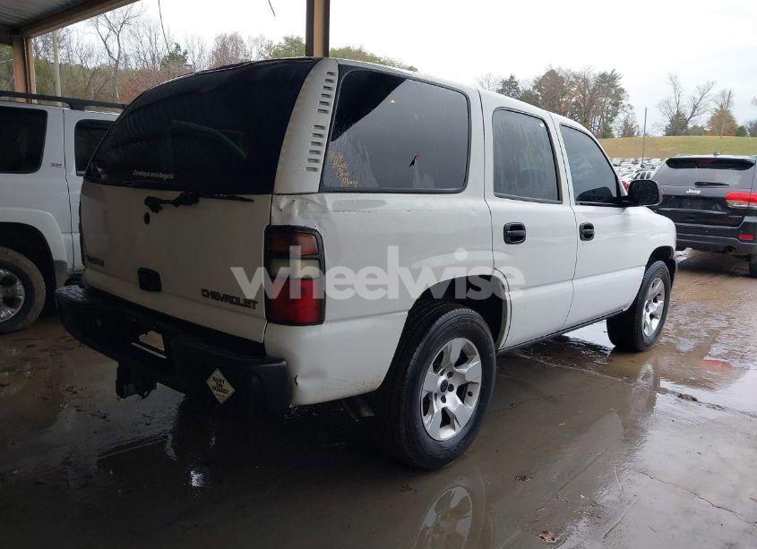 Photo 4 of 2004 Chevrolet Tahoe LS (VIN 1GNEK13Z94R199994)