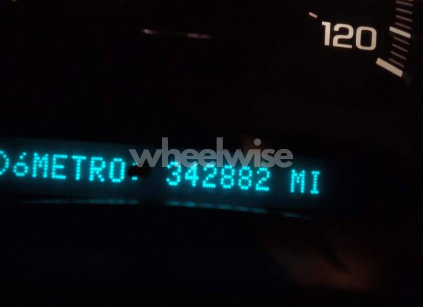 Photo 7 of 2004 Chevrolet Tahoe LT (VIN 1GNEK13Z94R274726)