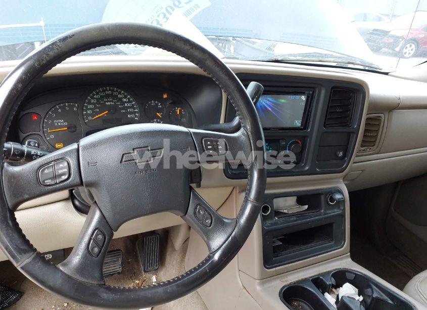 Photo 12 of 2005 Chevrolet Tahoe Z71 (VIN 1GNEK13Z95R255918)