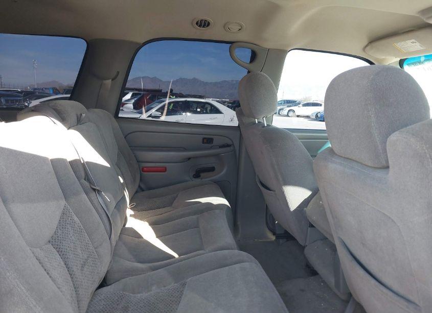 Photo 8 of 2006 Chevrolet Tahoe LS (VIN 1GNEK13Z96R165900)