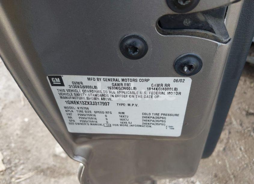 Photo 9 of 2002 Chevrolet Tahoe LT (VIN 1GNEK13ZX2J317997)