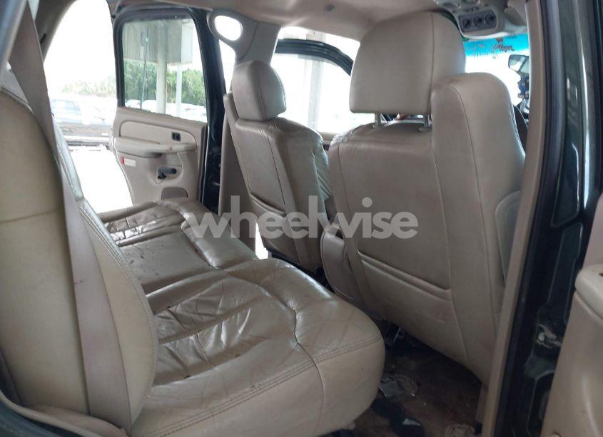 Photo 8 of 2002 Chevrolet Tahoe LT (VIN 1GNEK13ZX2R150624)