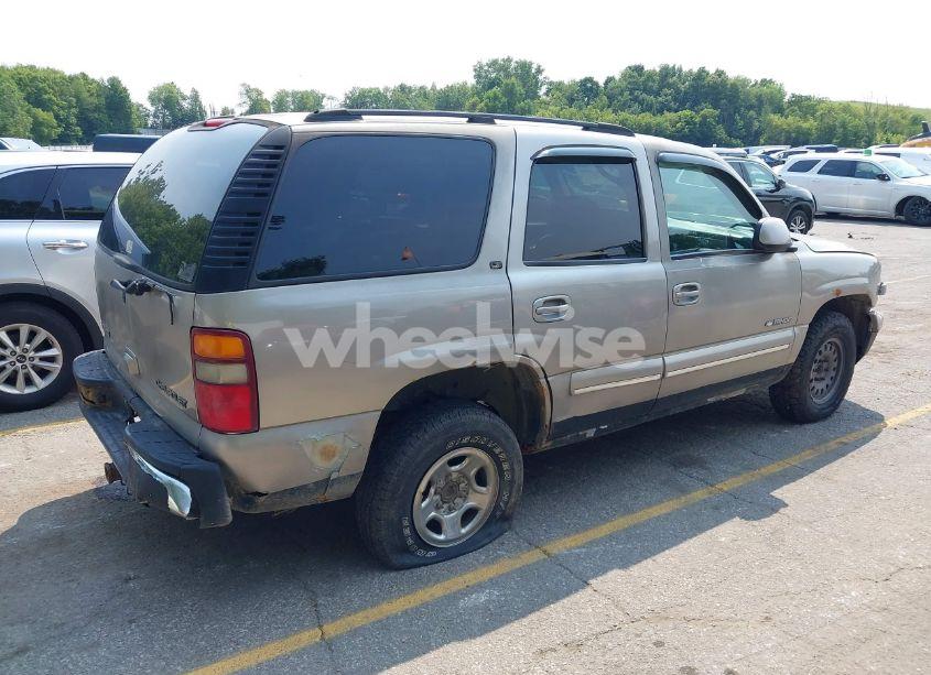 Photo 4 of 2003 Chevrolet Tahoe LT (VIN 1GNEK13ZX3J228481)