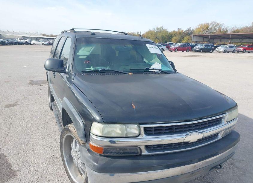 Photo 6 of 2003 Chevrolet Tahoe LT (VIN 1GNEK13ZX3R220429)