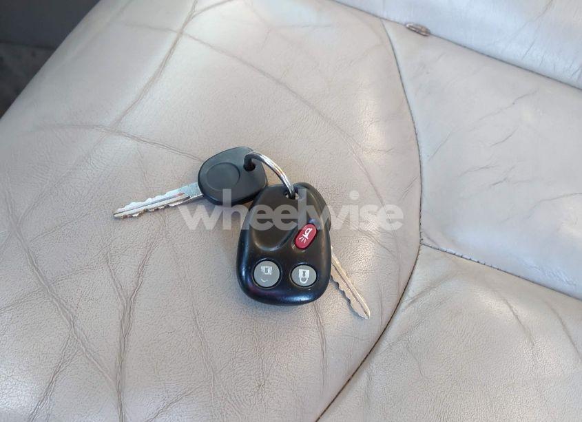 Photo 11 of 2004 Chevrolet Tahoe LT (VIN 1GNEK13ZX4J169899)