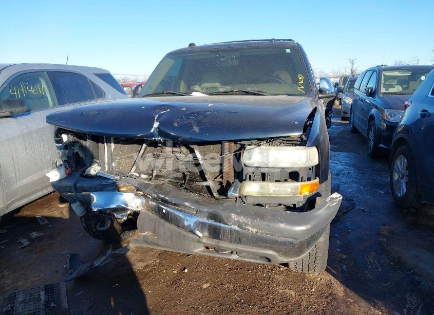 Photo 13 of 2004 Chevrolet Tahoe LT (VIN 1GNEK13ZX4J169899)