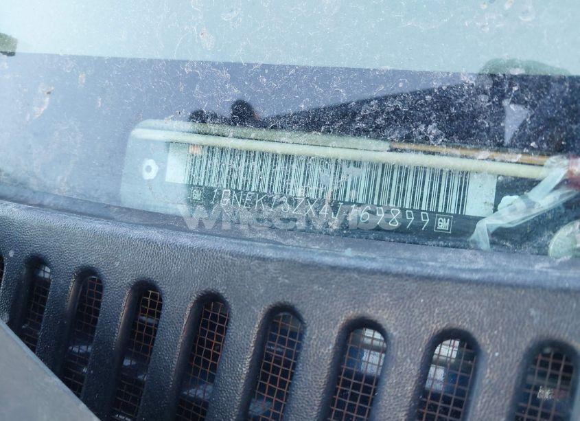 Photo 9 of 2004 Chevrolet Tahoe LT (VIN 1GNEK13ZX4J169899)